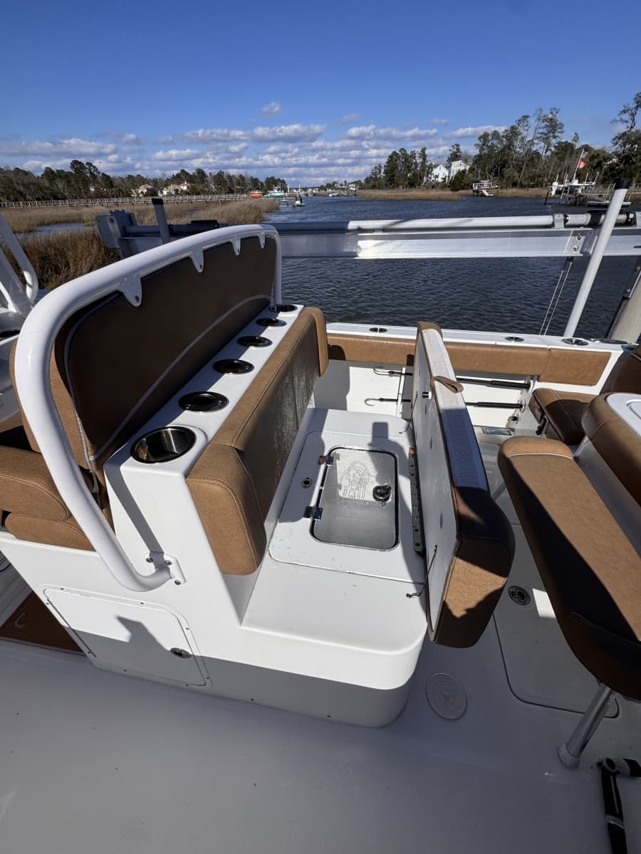 2023 Sea Hunt Gamefish 27FS