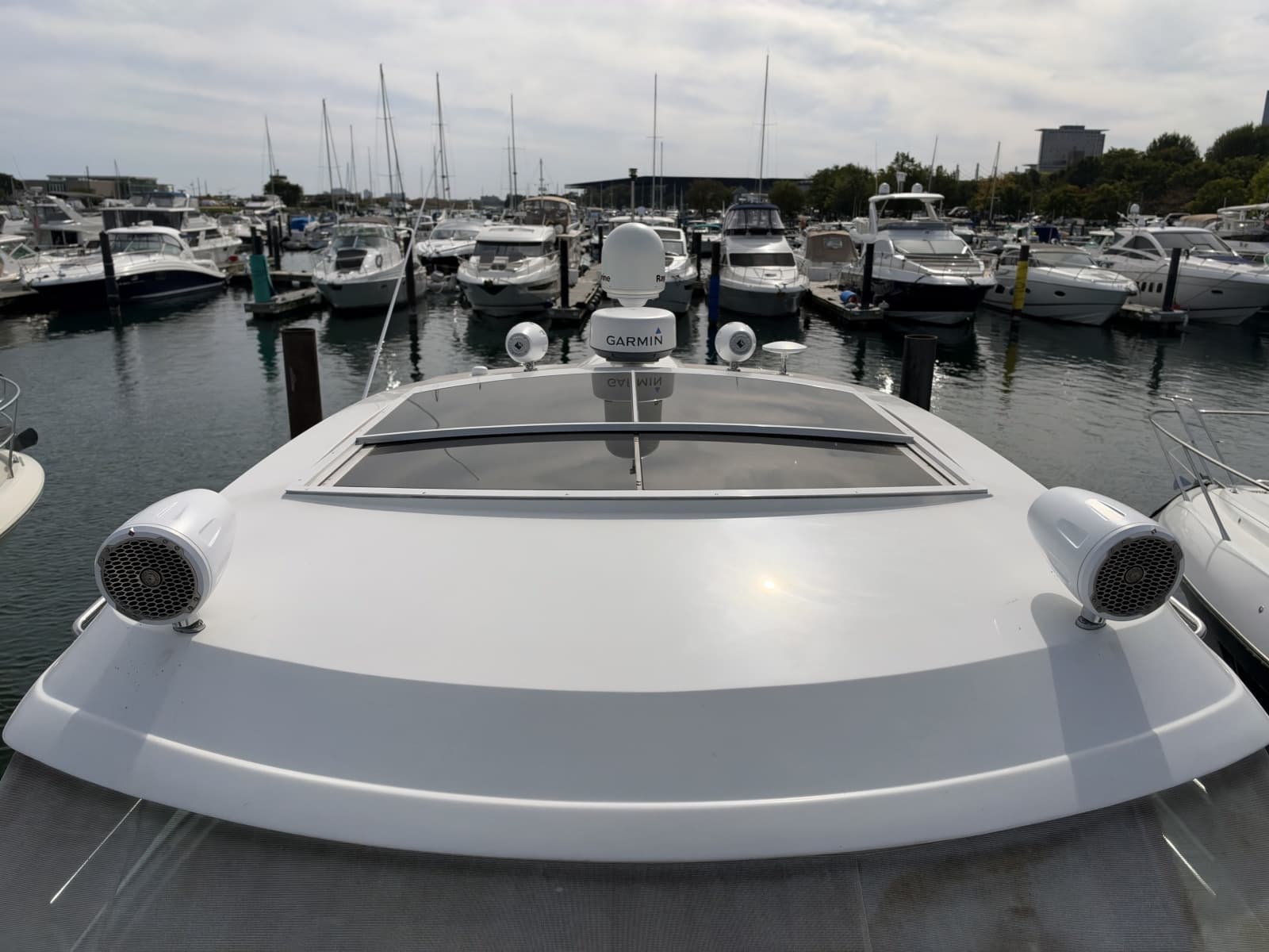 2011 Cruisers Yachts 48 Cantius