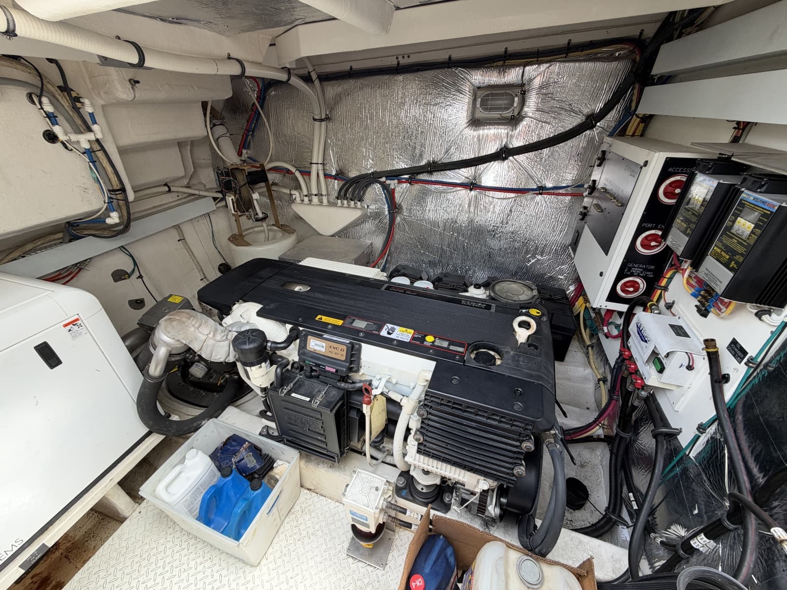 2011 Cruisers Yachts 48 Cantius