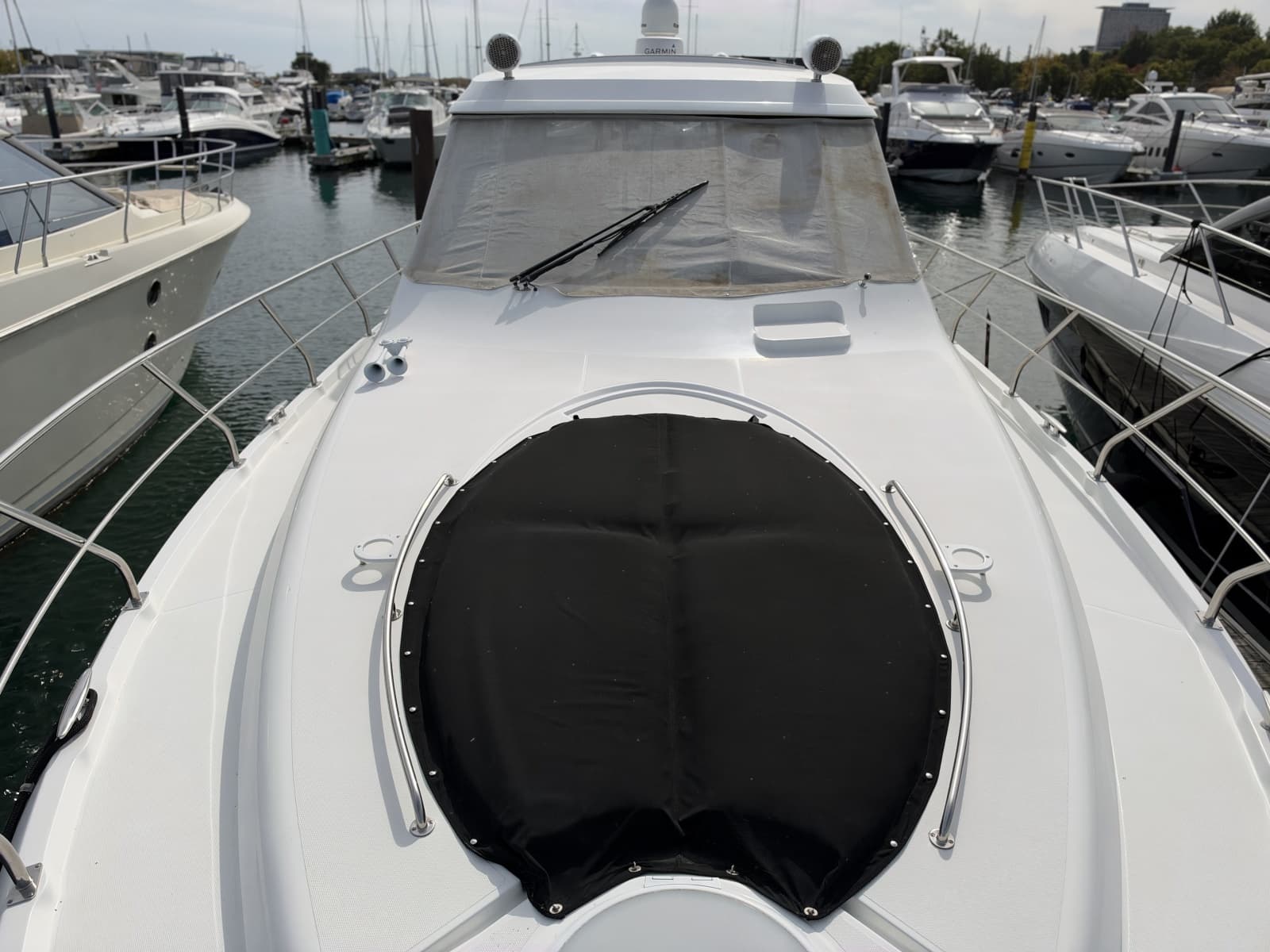 2011 Cruisers Yachts 48 Cantius