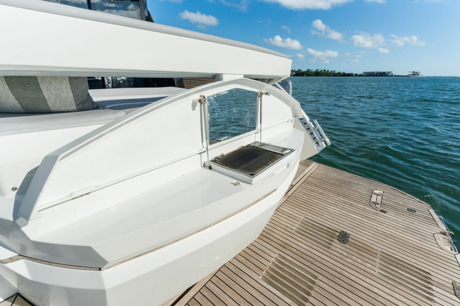 2021 Galeon 