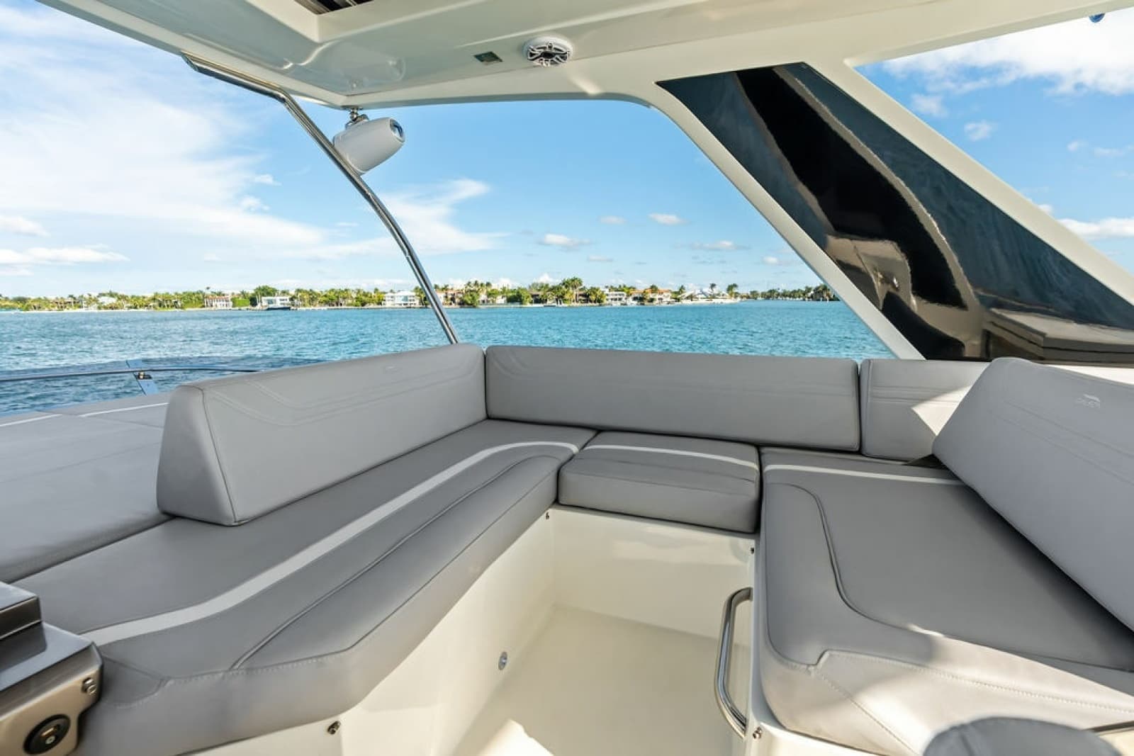 2021 Galeon 