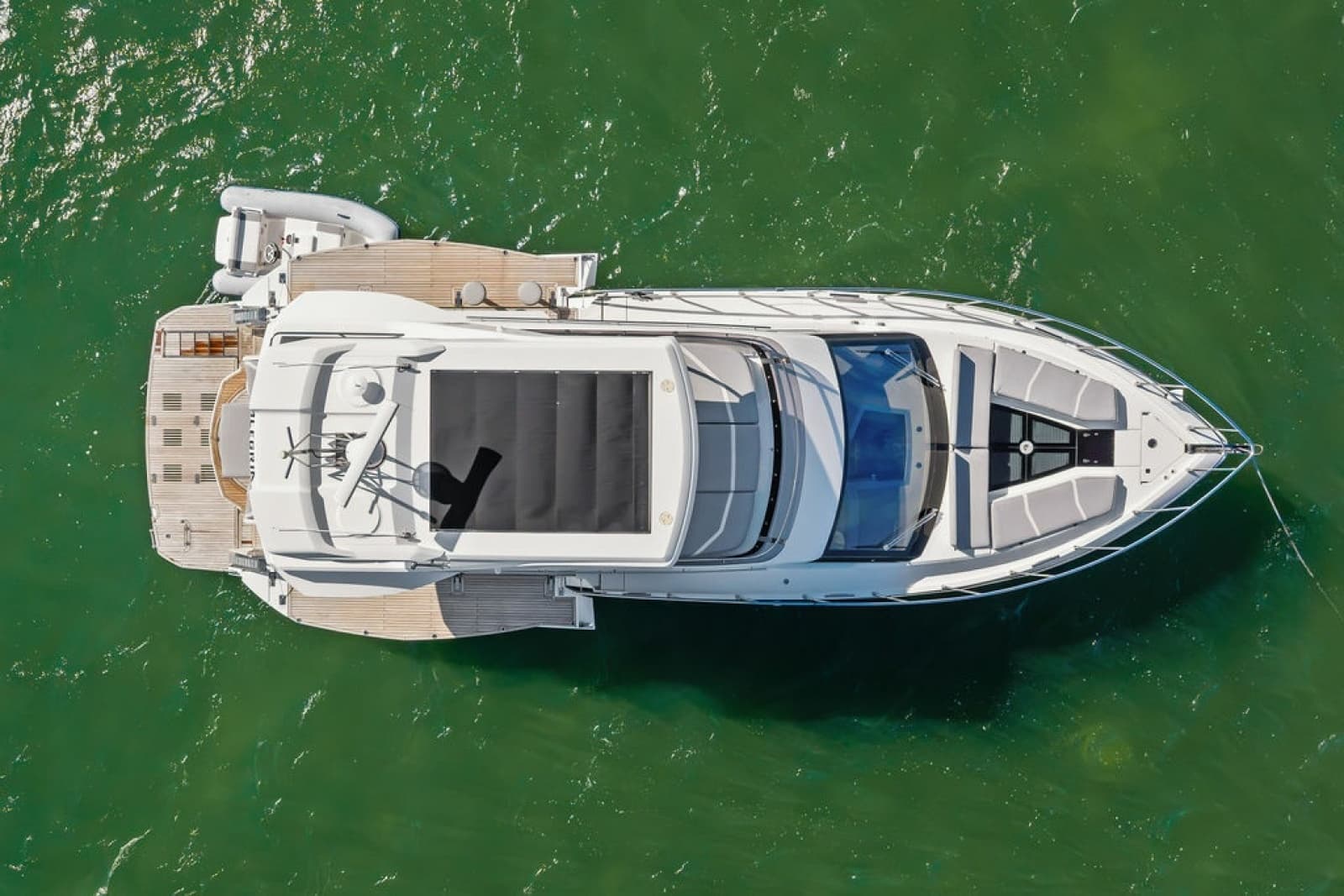 2021 Galeon 