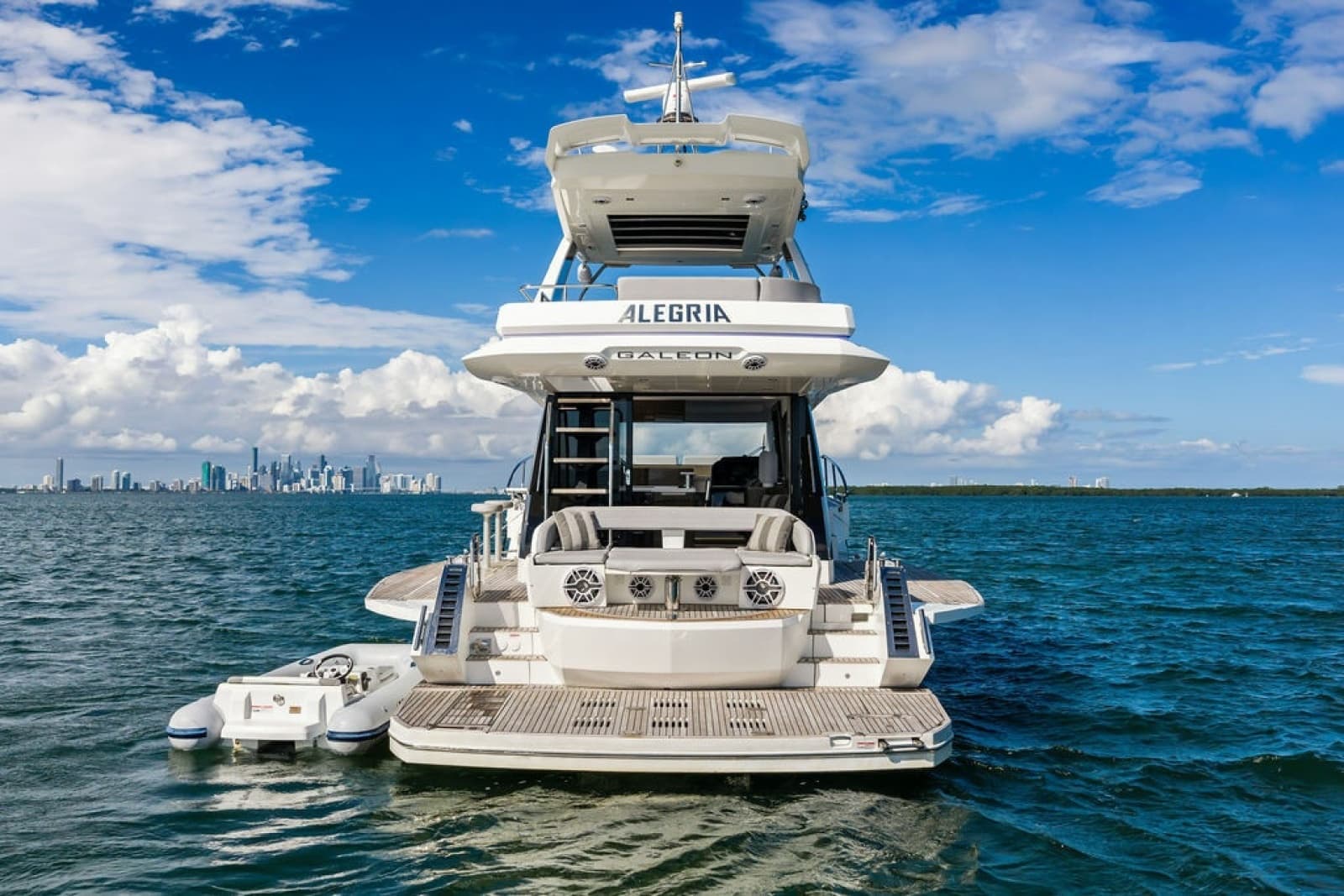 2021 Galeon 