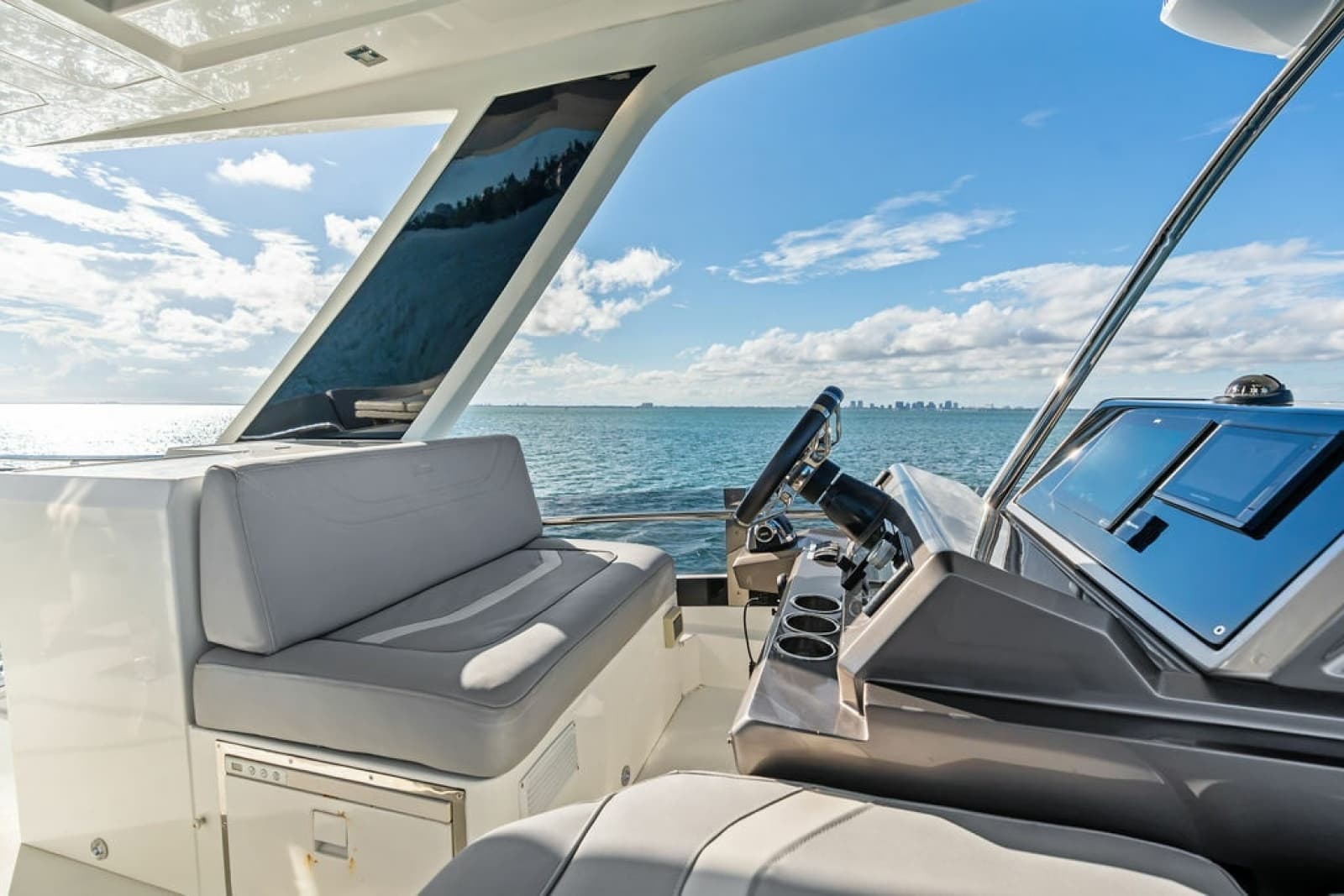 2021 Galeon 