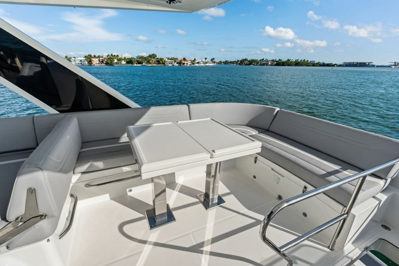 2021 Galeon 