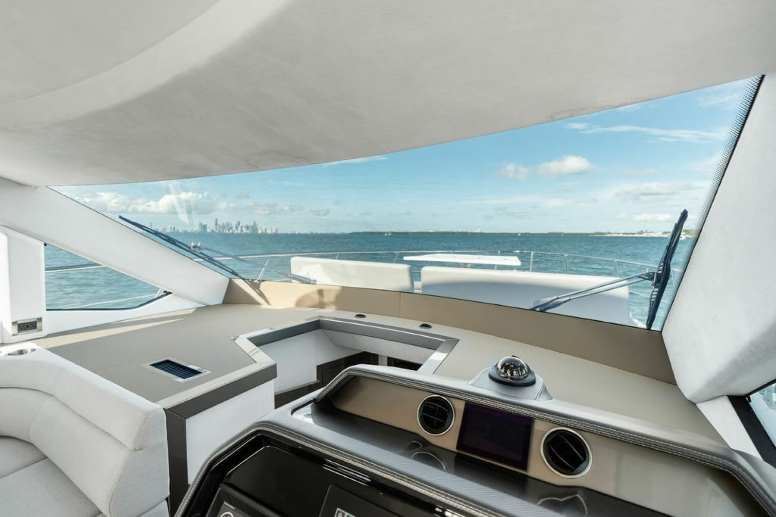 2021 Galeon 