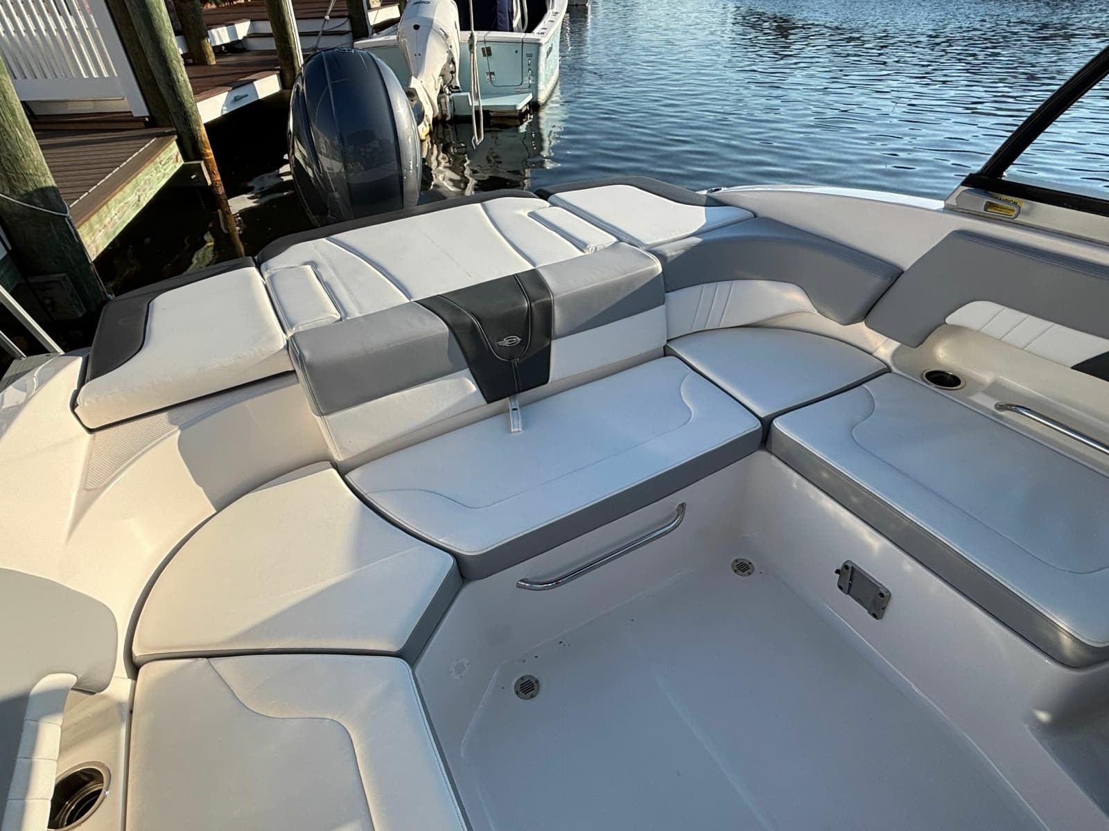 2022 Chaparral 