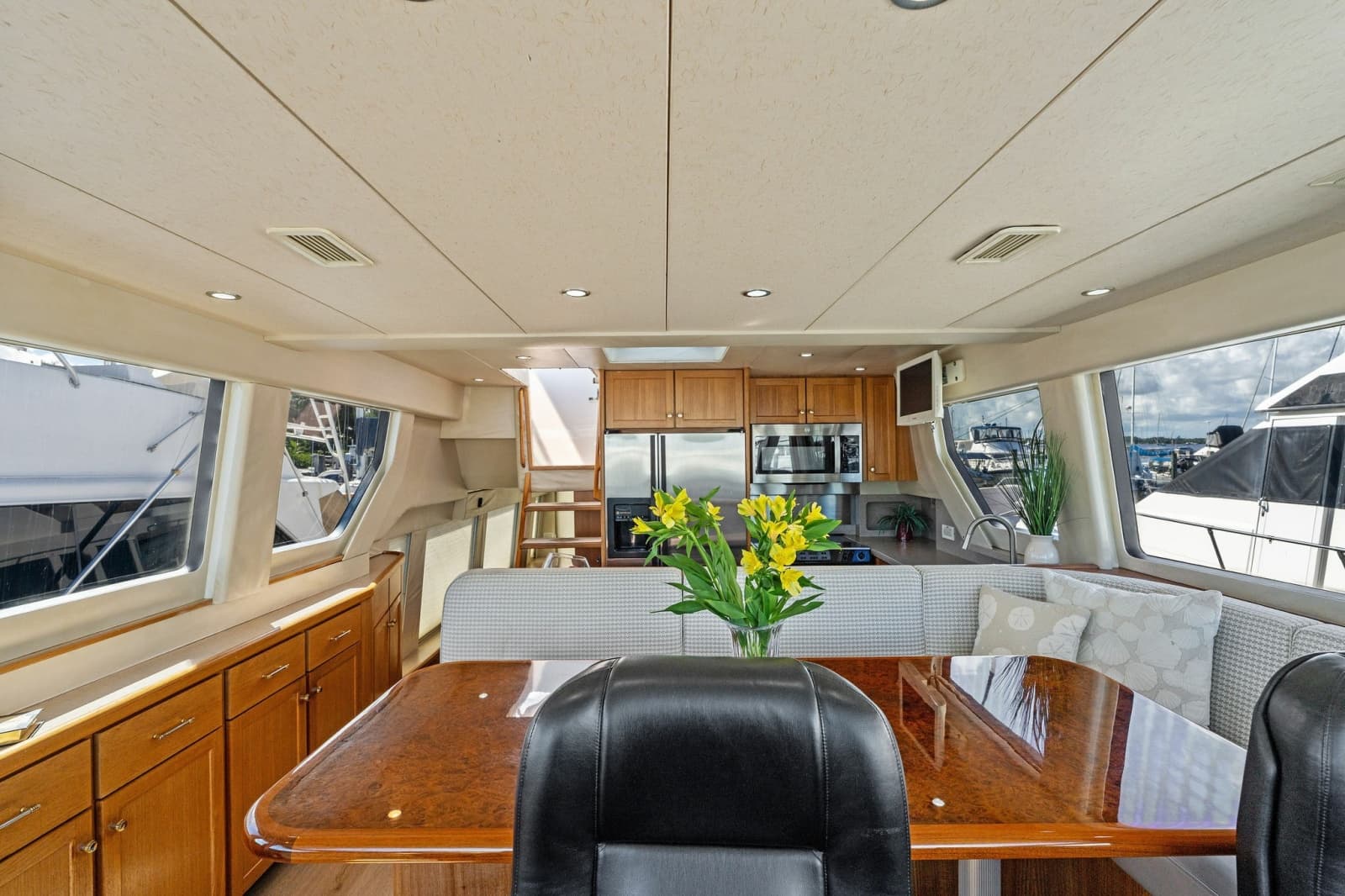 2001 Pacific Mariner 65