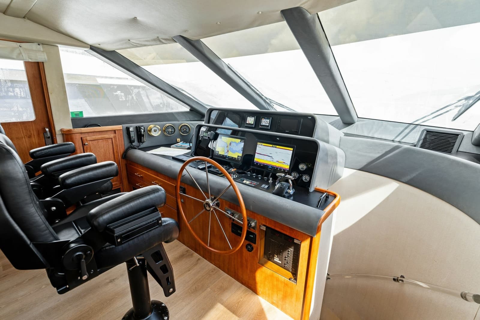 2001 Pacific Mariner 65