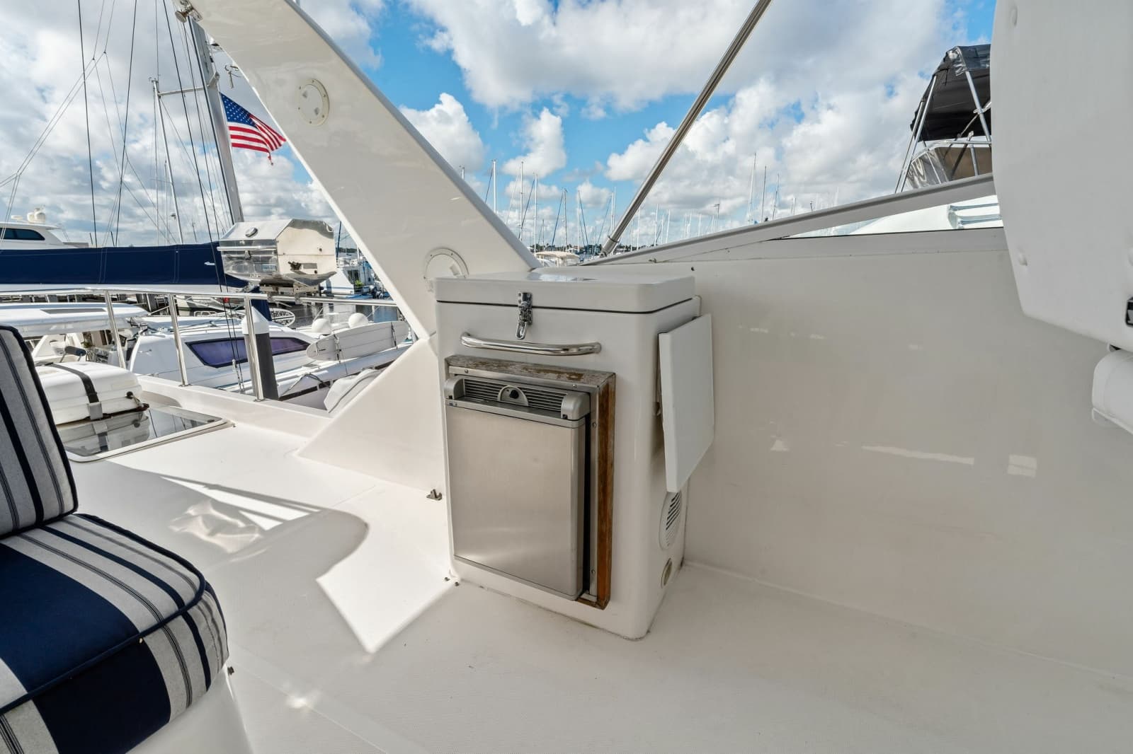 2001 Pacific Mariner 65