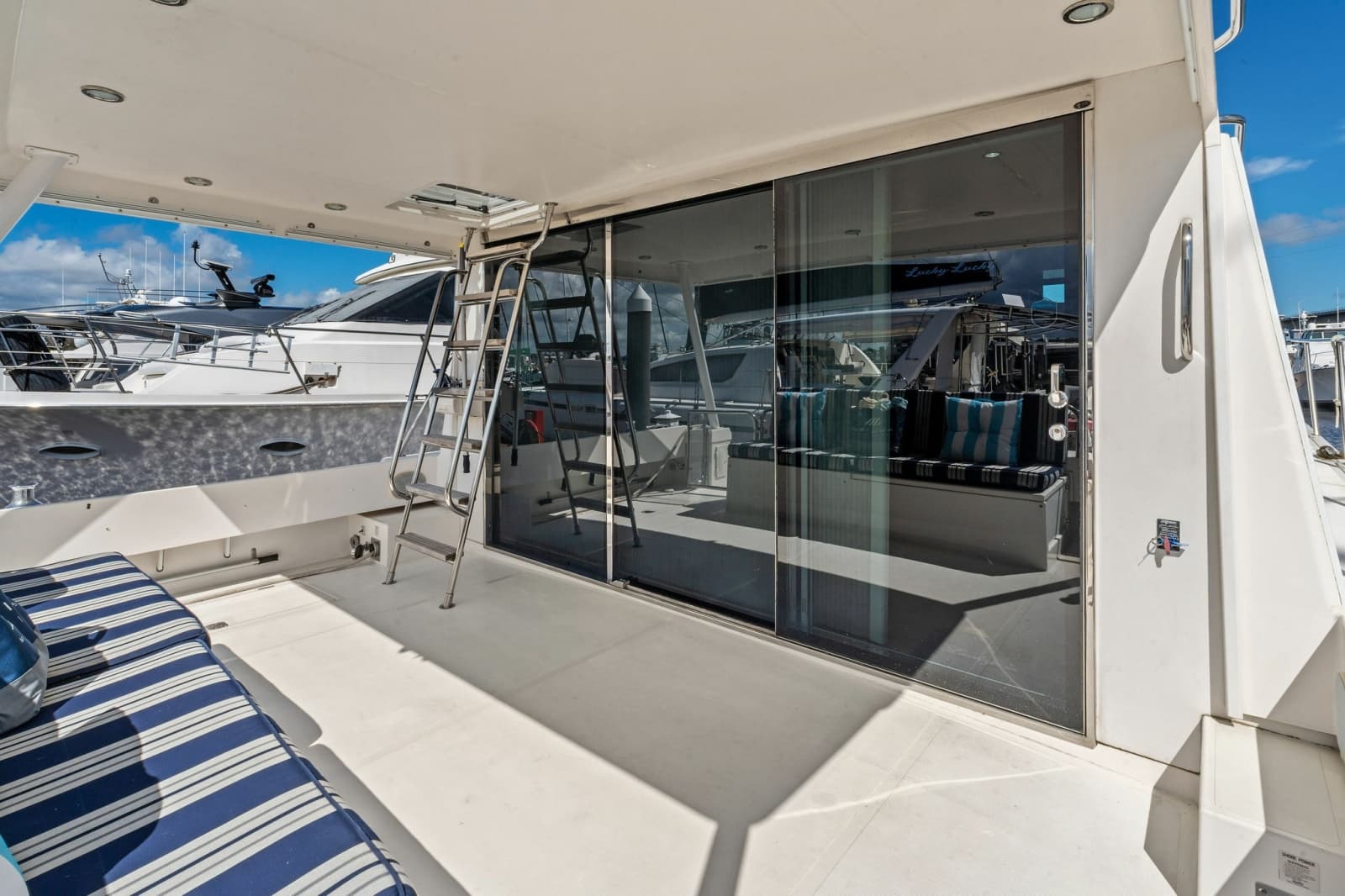 2001 Pacific Mariner 65
