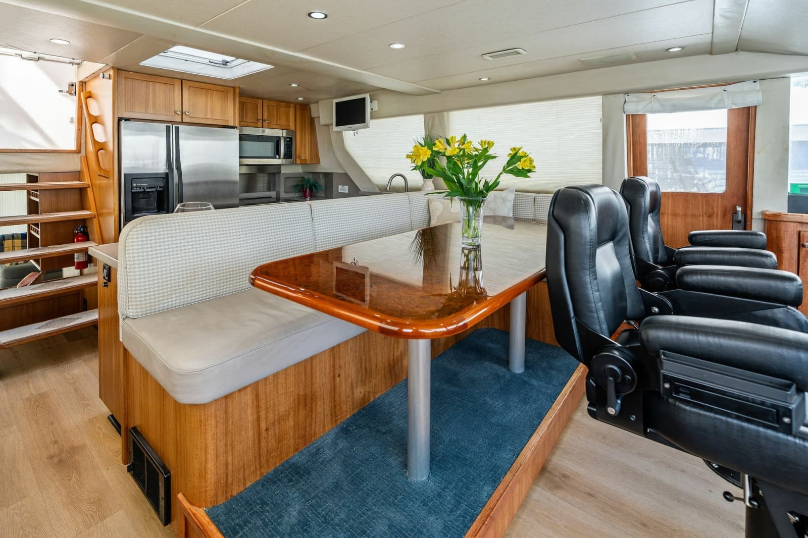 2001 Pacific Mariner 65