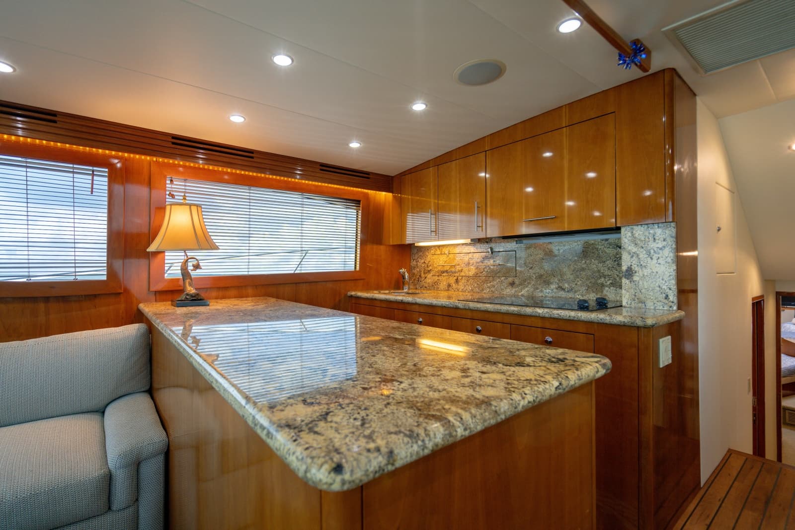 2004 Hatteras 54 Convertible