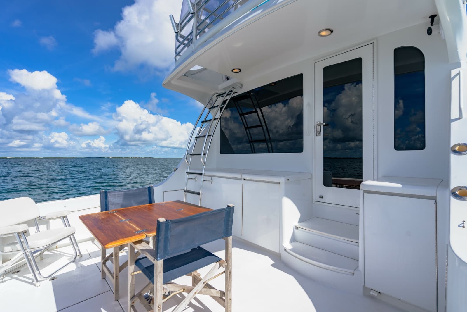 2004 Hatteras 54 Convertible