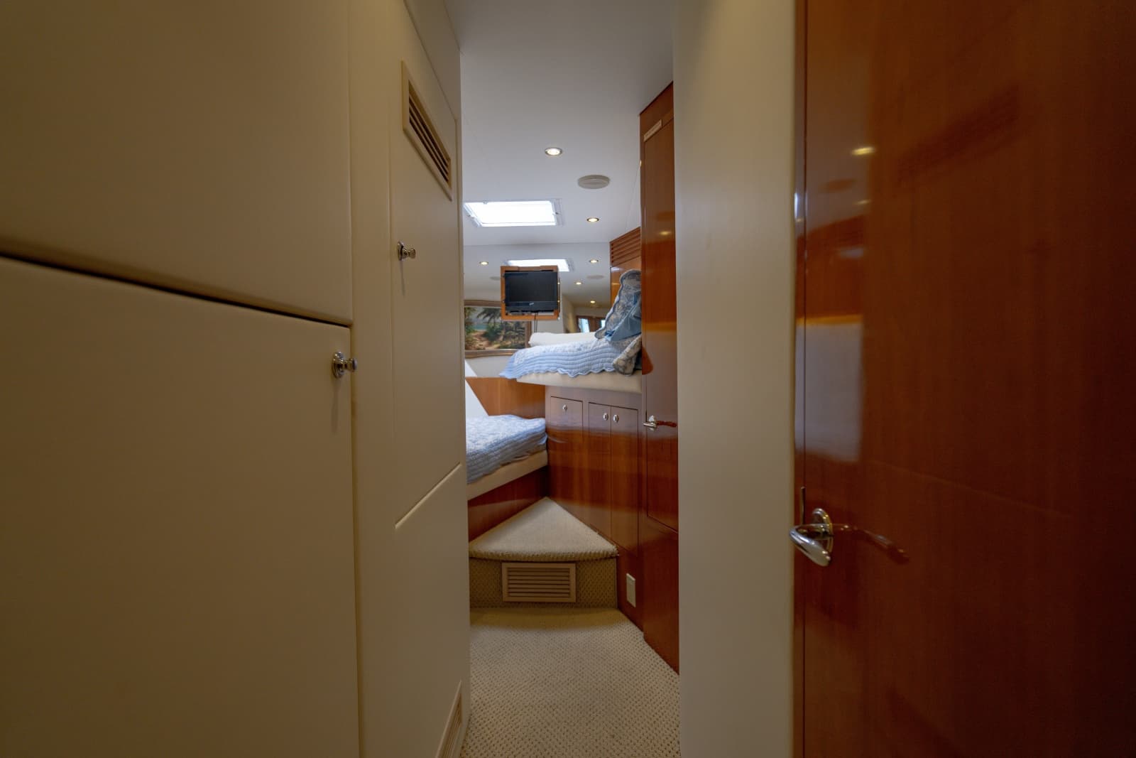 2004 Hatteras 54 Convertible