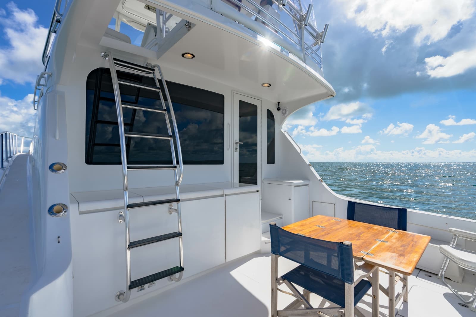 2004 Hatteras 54 Convertible