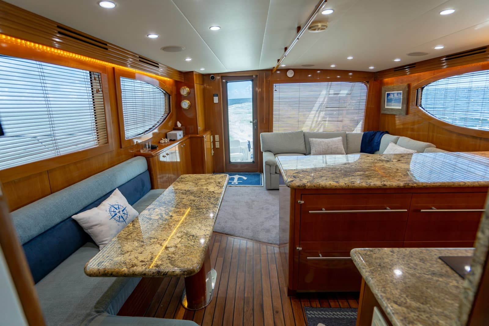 2004 Hatteras 54 Convertible