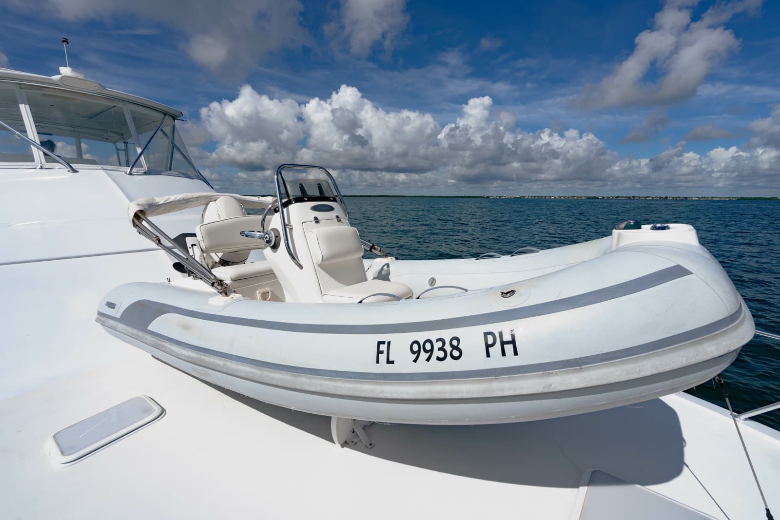 2004 Hatteras 54 Convertible