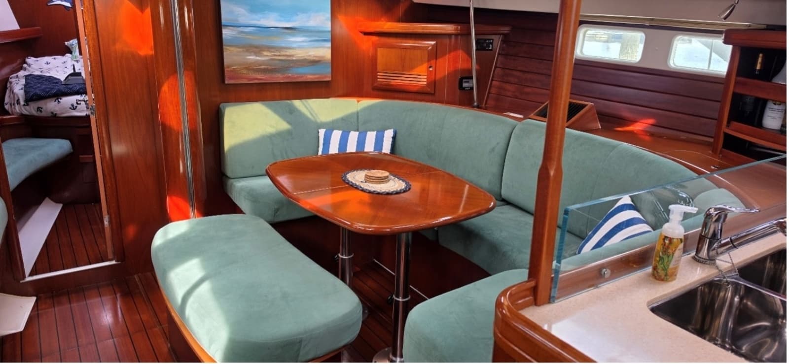 2005 Beneteau 