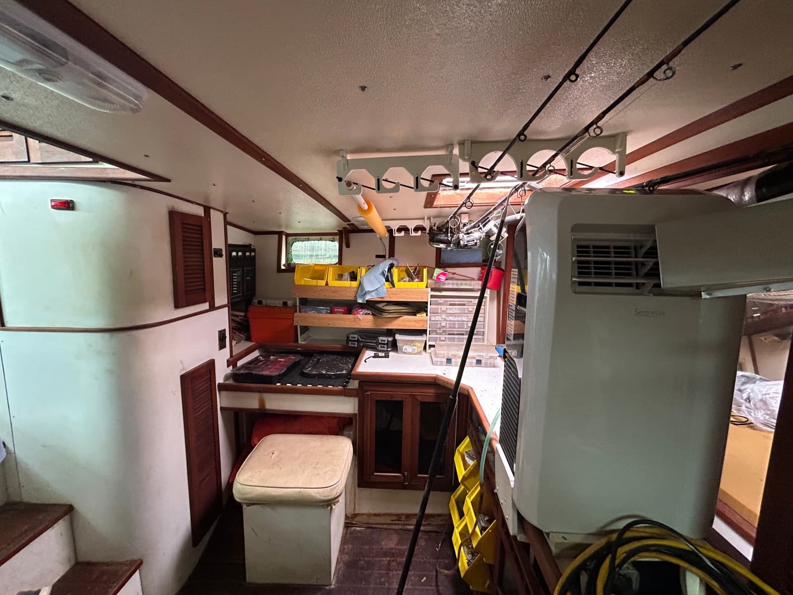 1990 Custom 57 Fishing