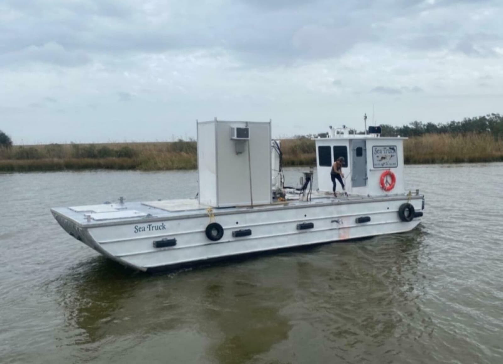 1985 Custom Aluminum Barge