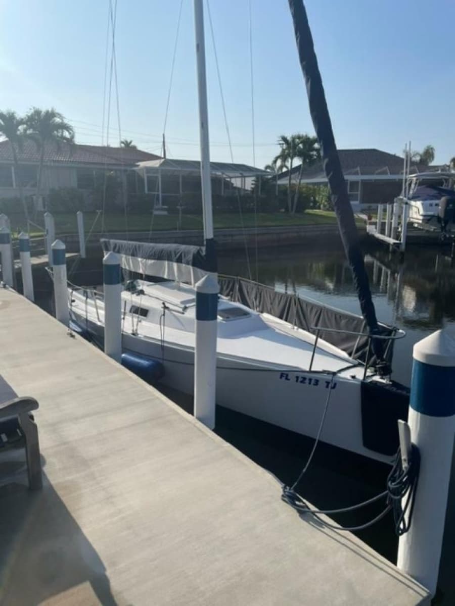 2022 J Boats J9