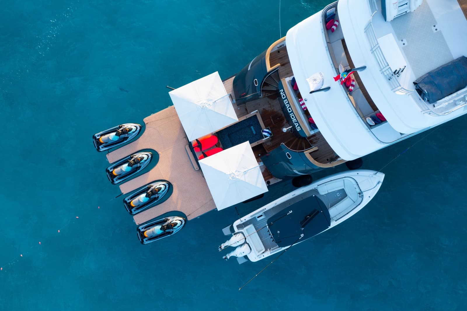 2000 Trinity Yachts 