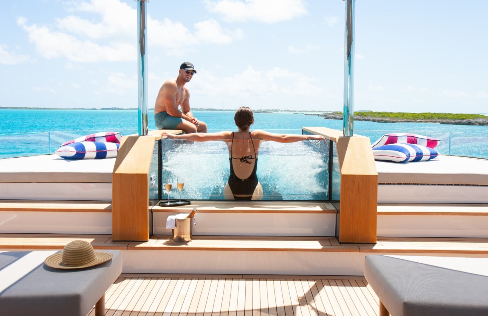 2000 Trinity Yachts 