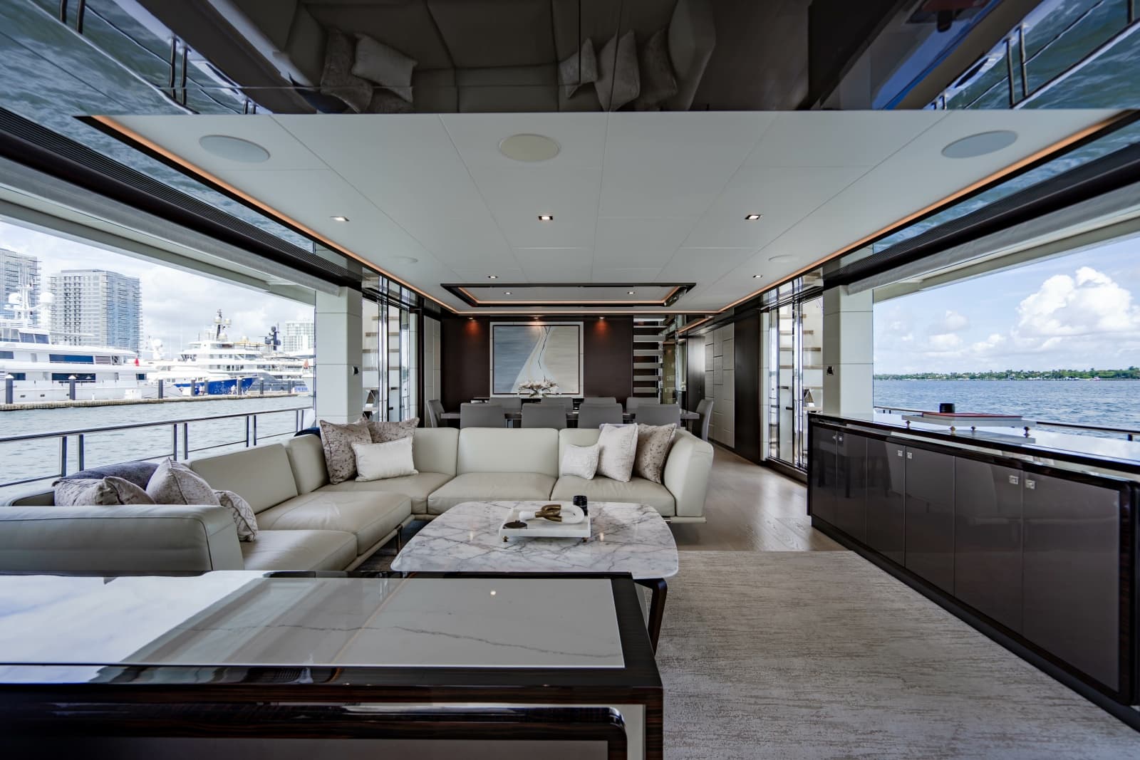 2023 Ocean Alexander 32 Explorer