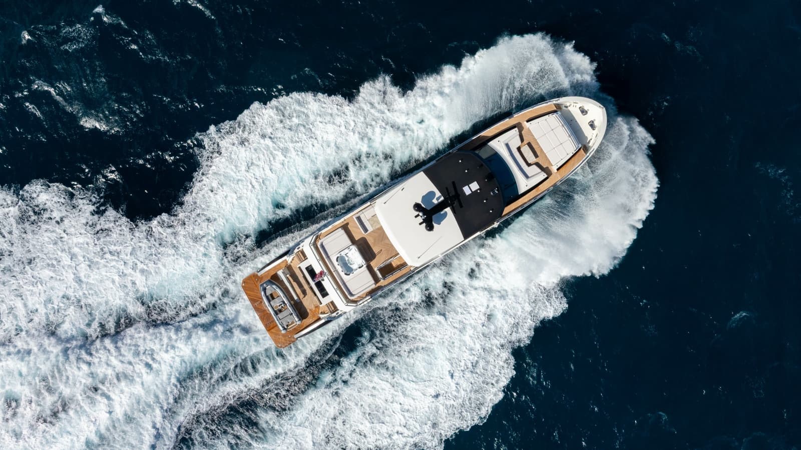 2023 Ocean Alexander 32 Explorer