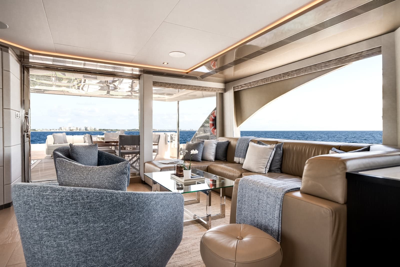 2024 Ocean Alexander 30R