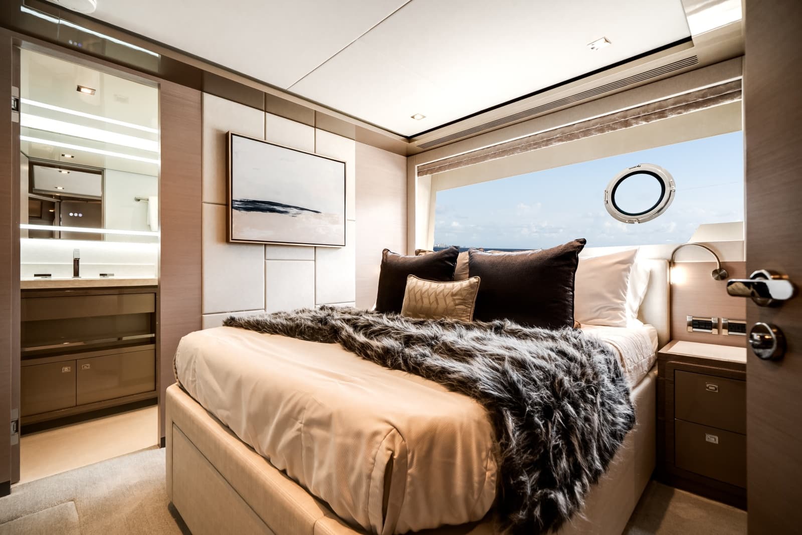 2024 Ocean Alexander 30R