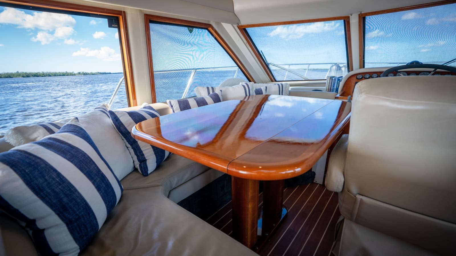 2008 Navigator 5100 Motor Yacht