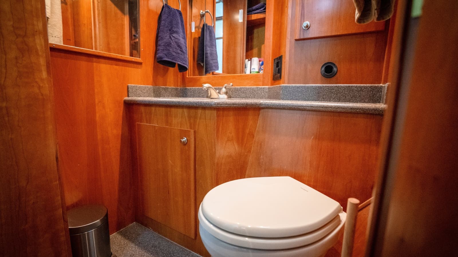 2008 Navigator 5100 Motor Yacht