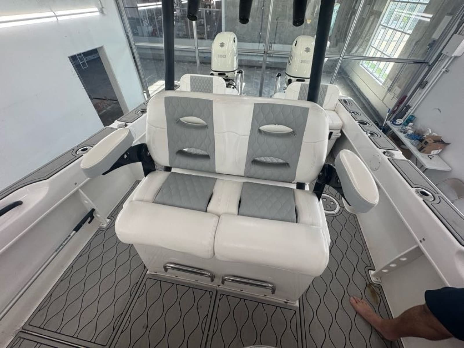 2020 Twin Vee 26 Viva SE