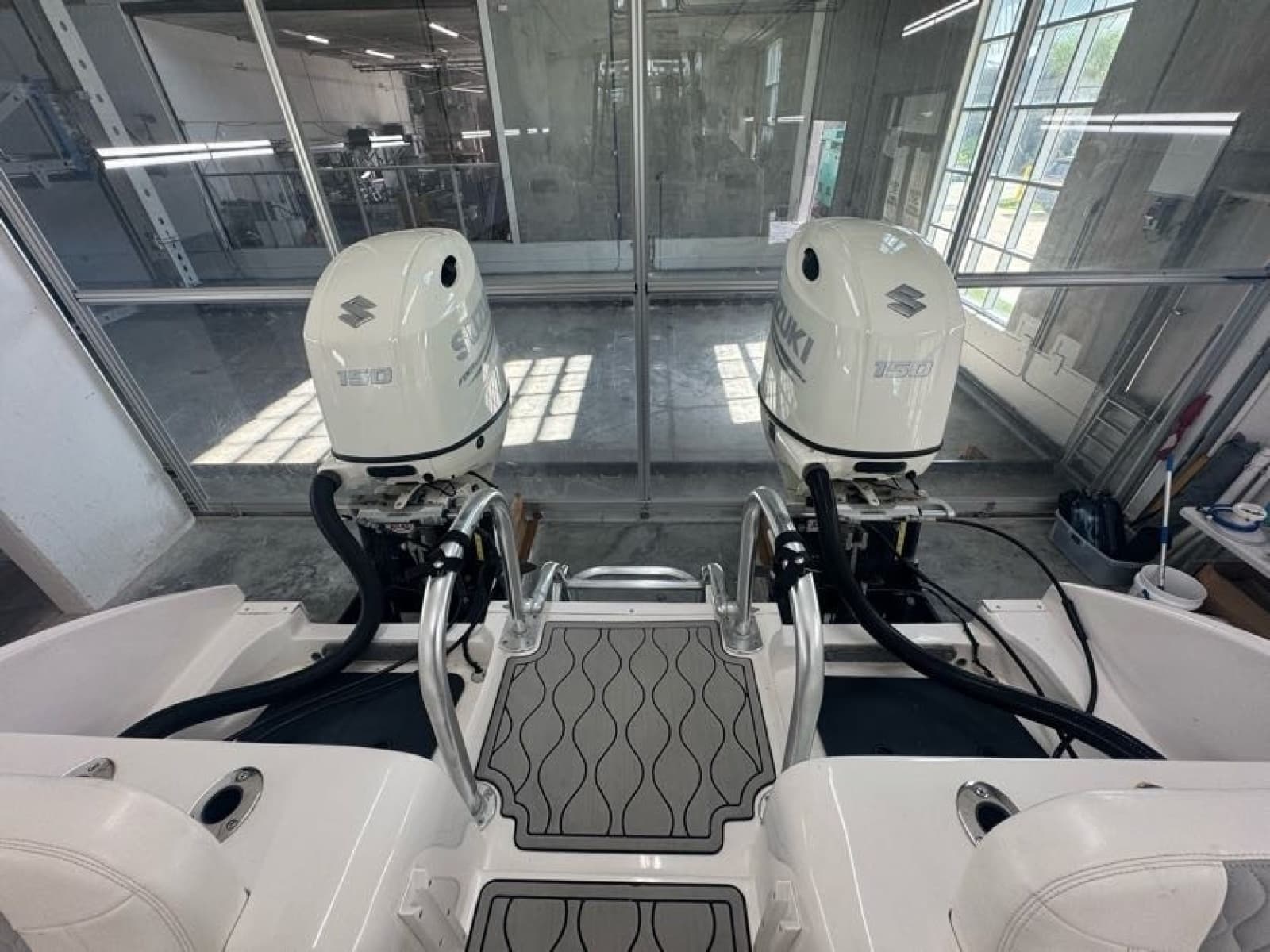 2020 Twin Vee 26 Viva SE