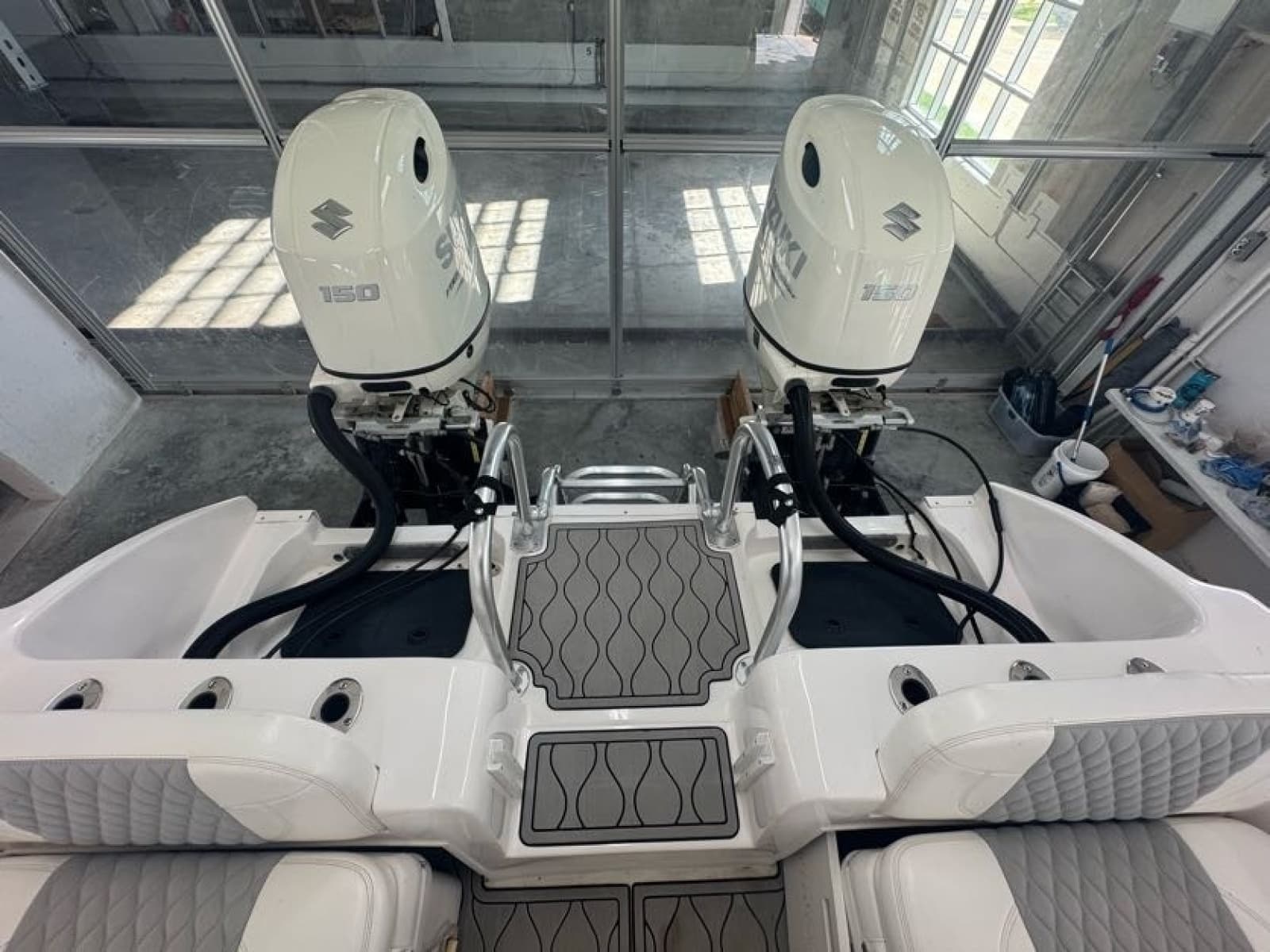 2020 Twin Vee 26 Viva SE