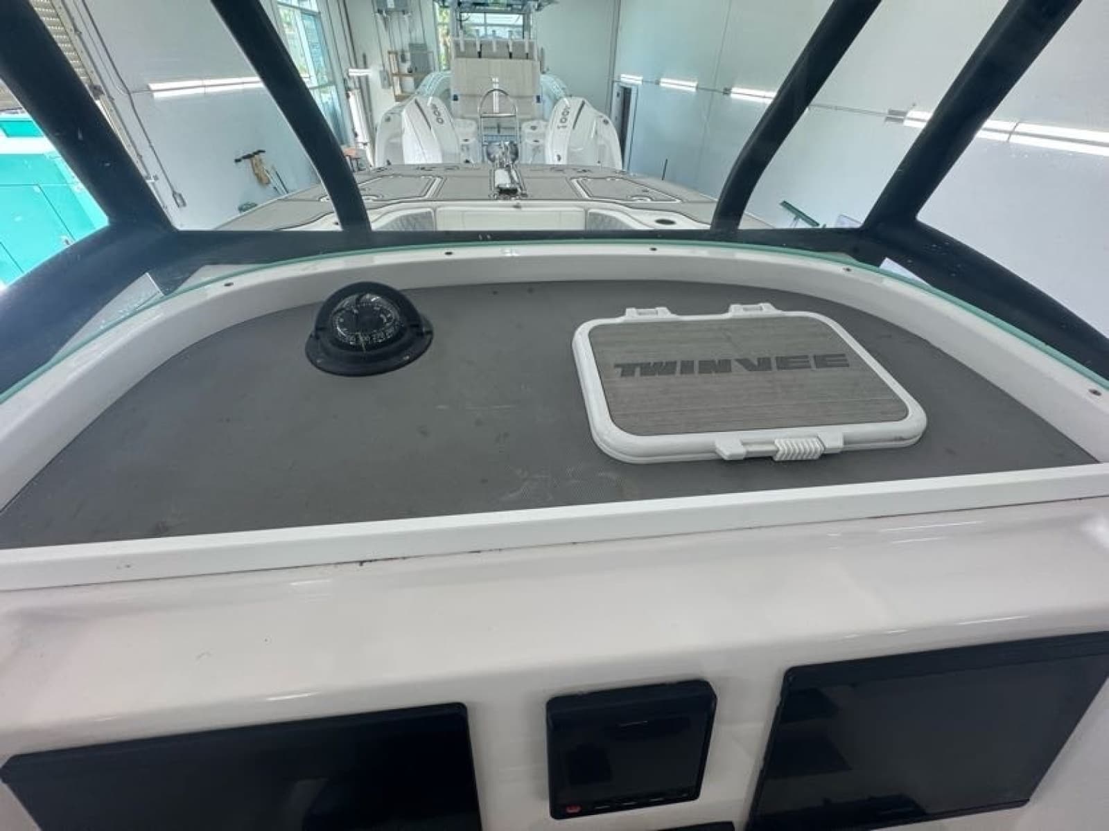 2020 Twin Vee 26 Viva SE