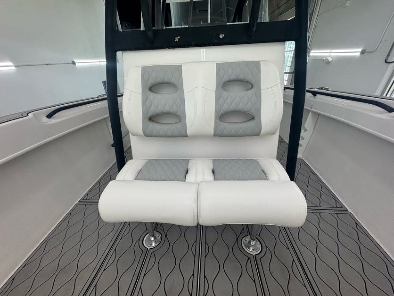 2020 Twin Vee 26 Viva SE