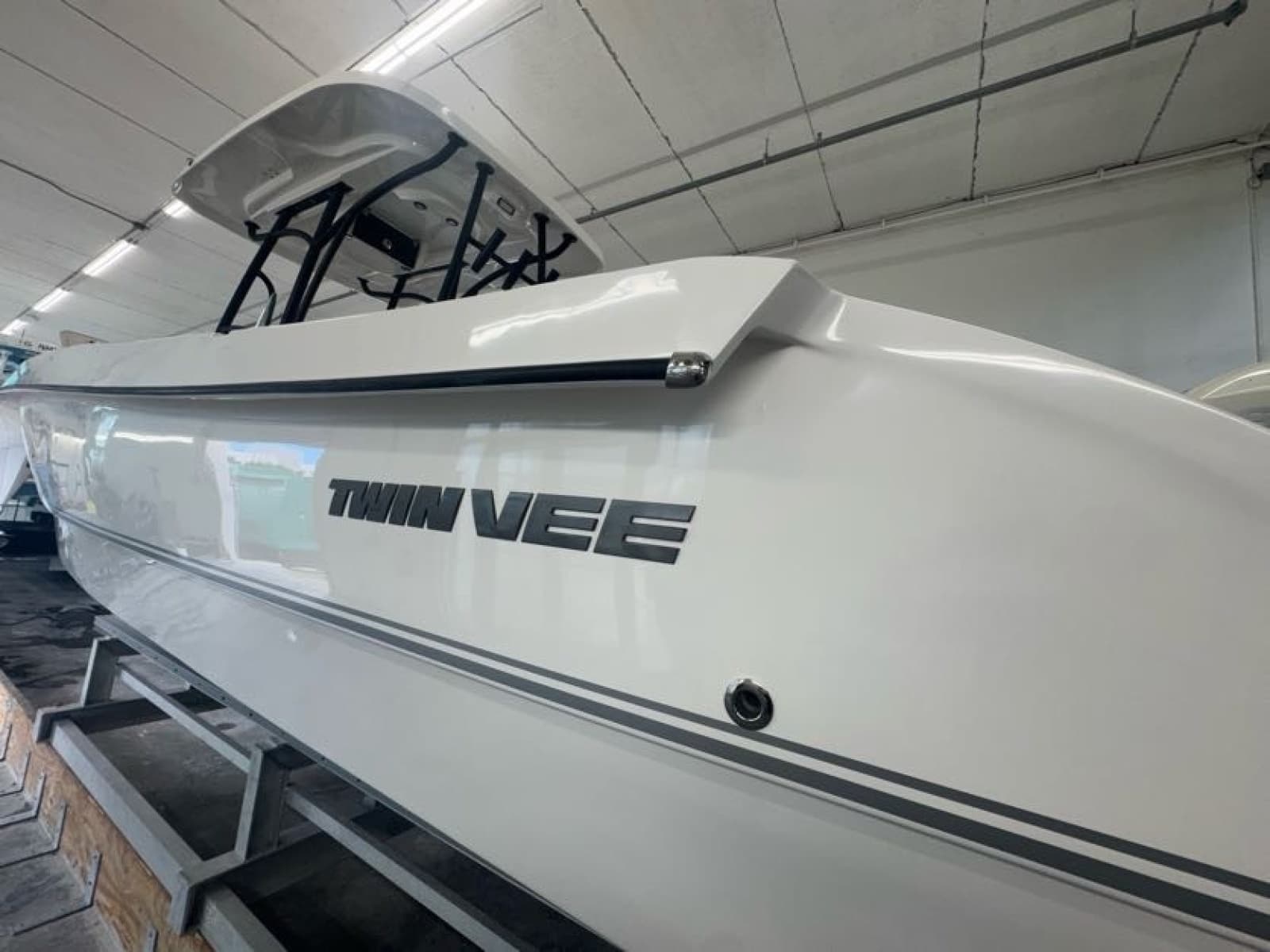 2020 Twin Vee 26 Viva SE