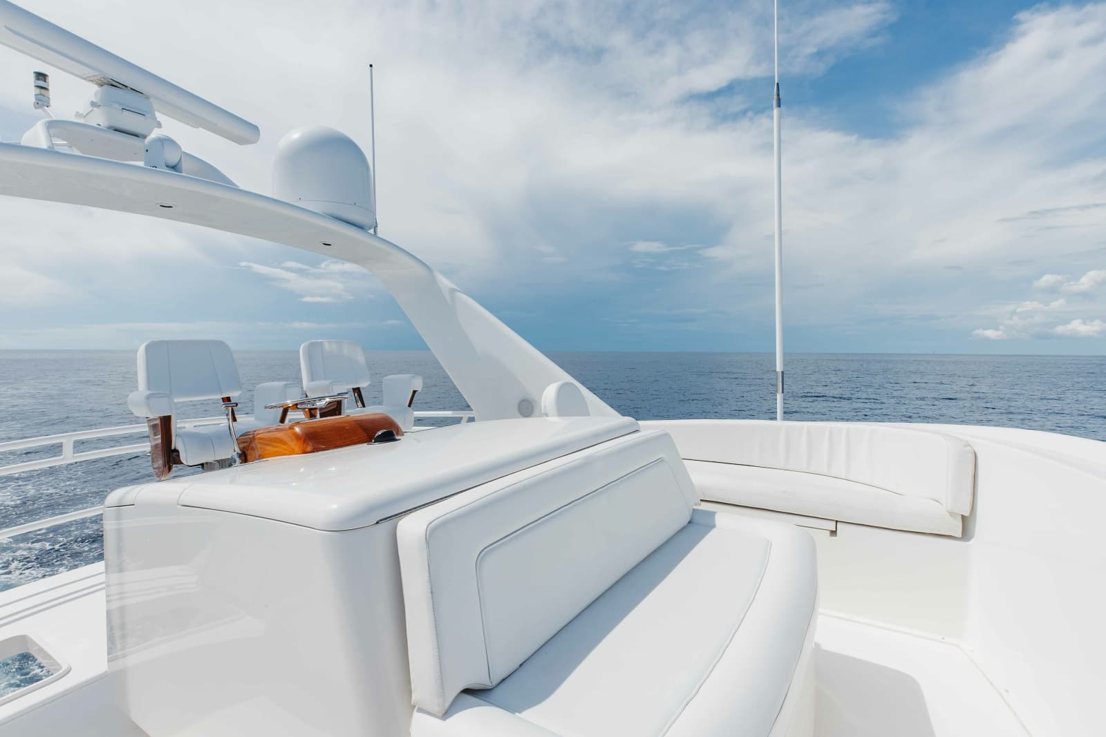 2012 Viking 76 Enclosed Bridge
