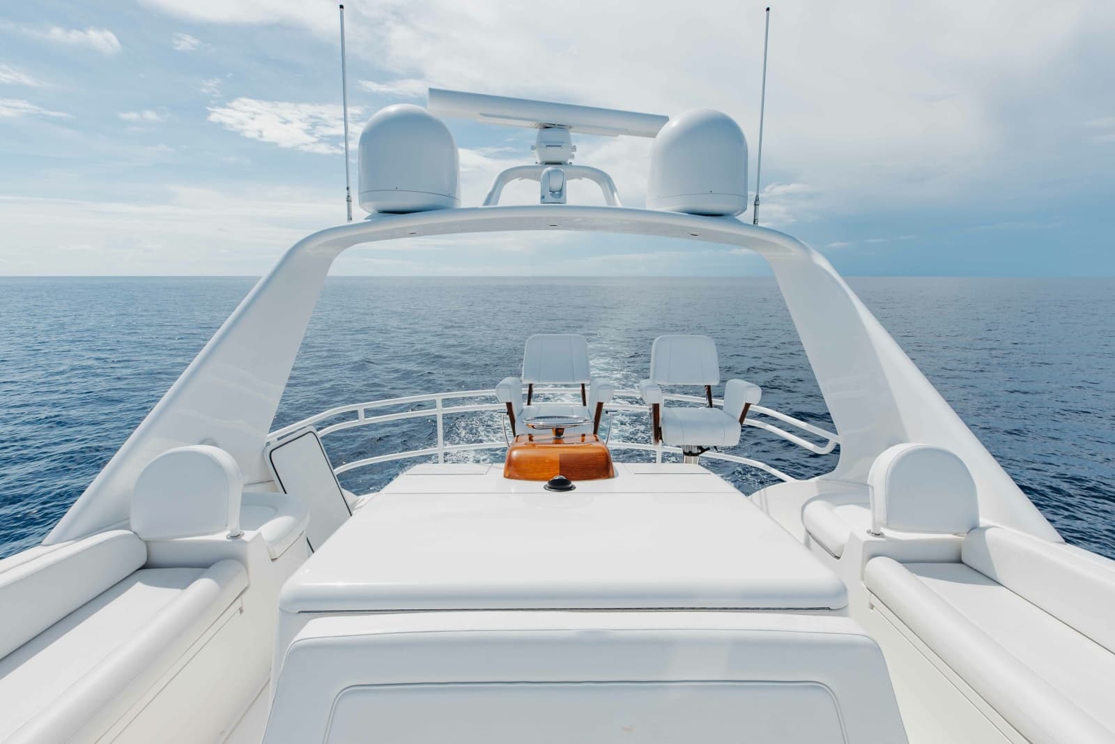 2012 Viking 76 Enclosed Bridge