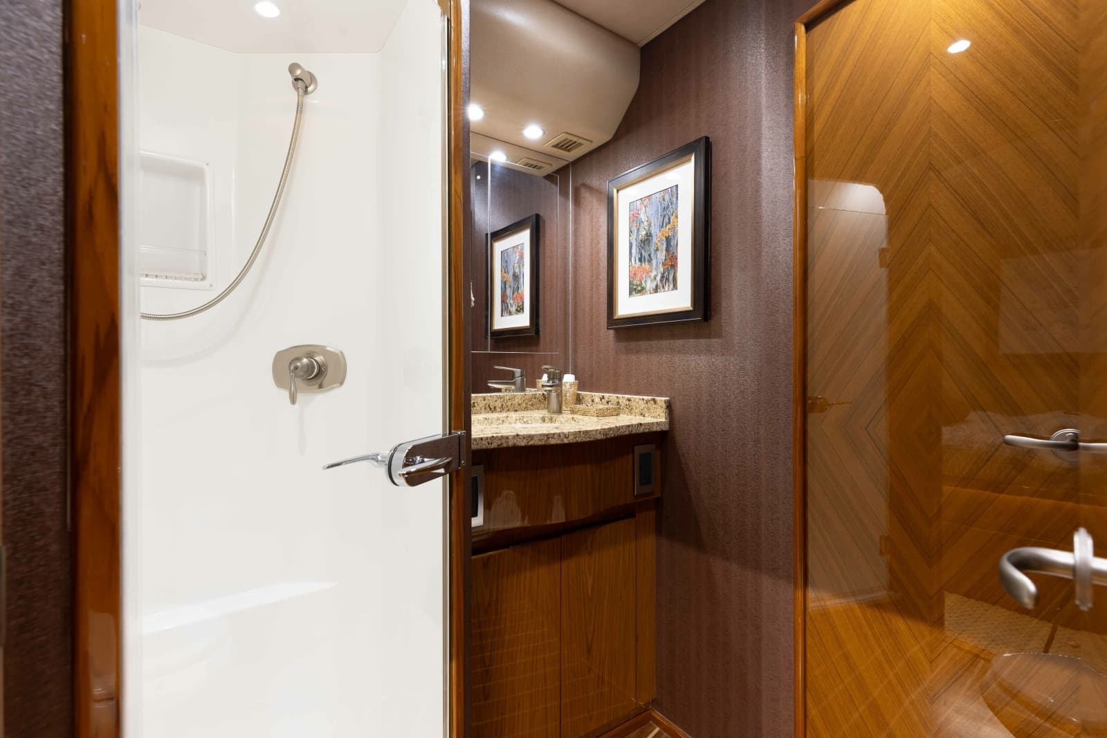 2012 Viking 76 Enclosed Bridge