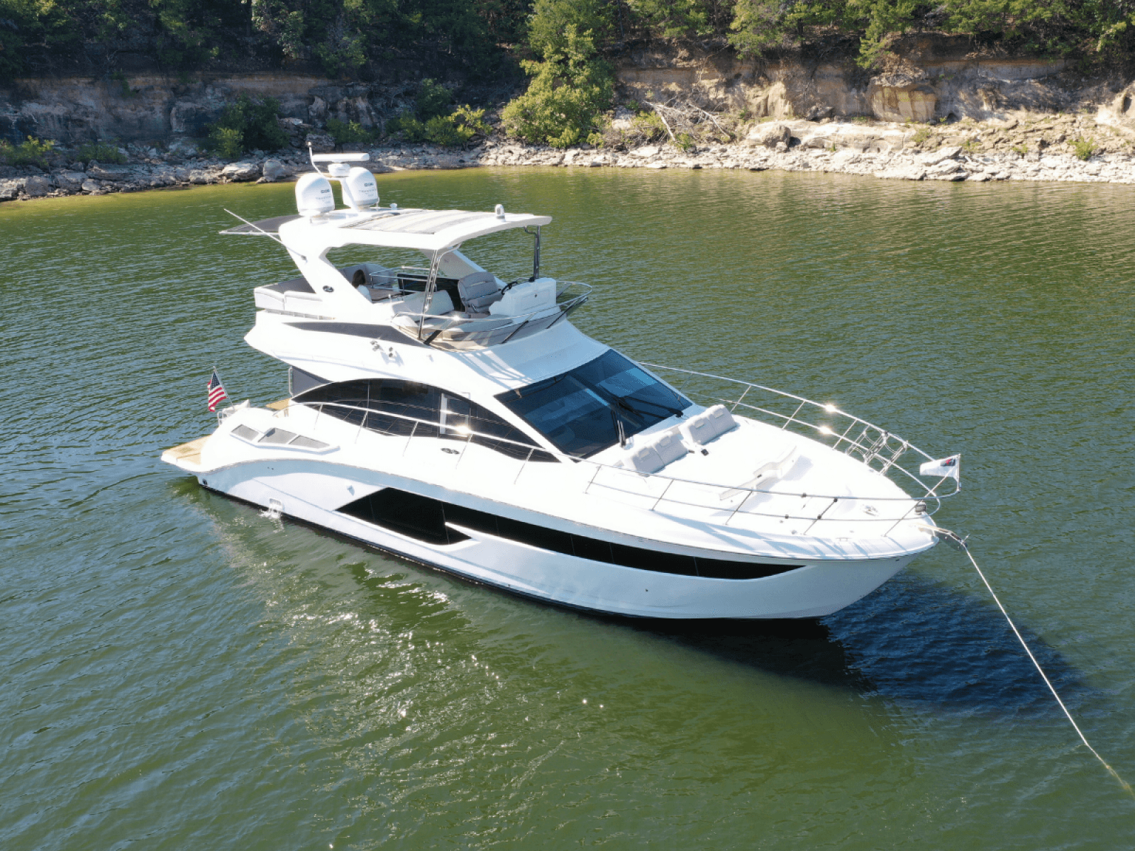 2018 Sea Ray FLY 520