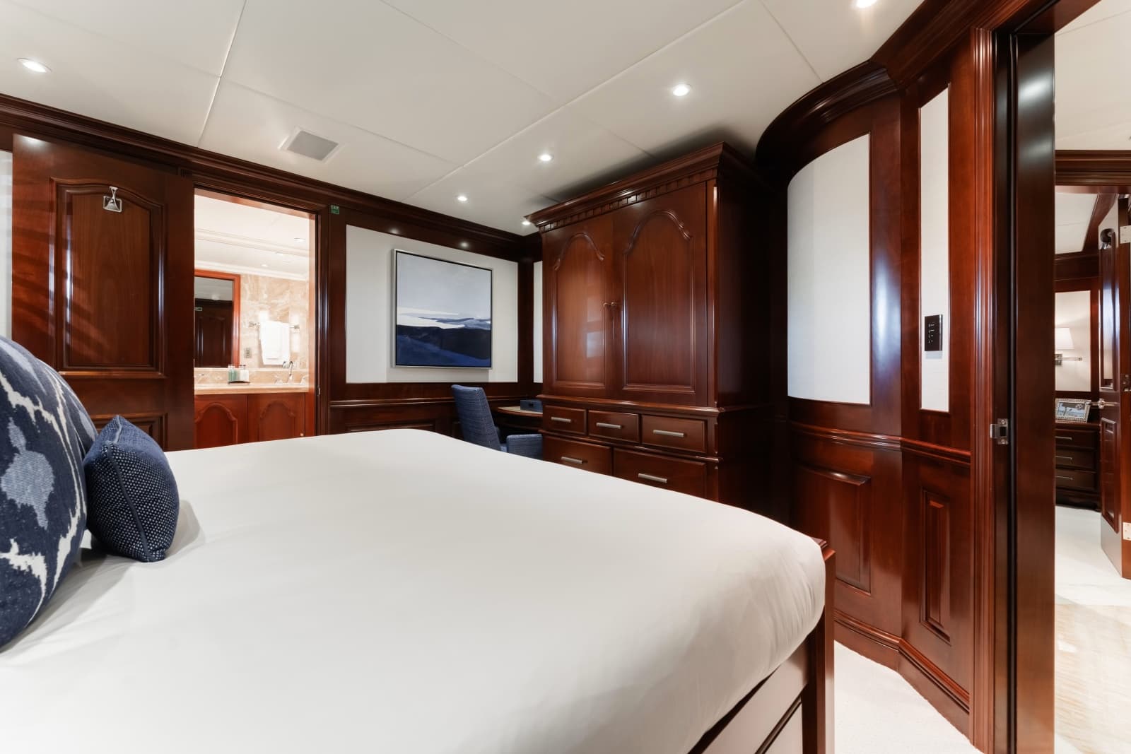 2004 Trinity Yachts 