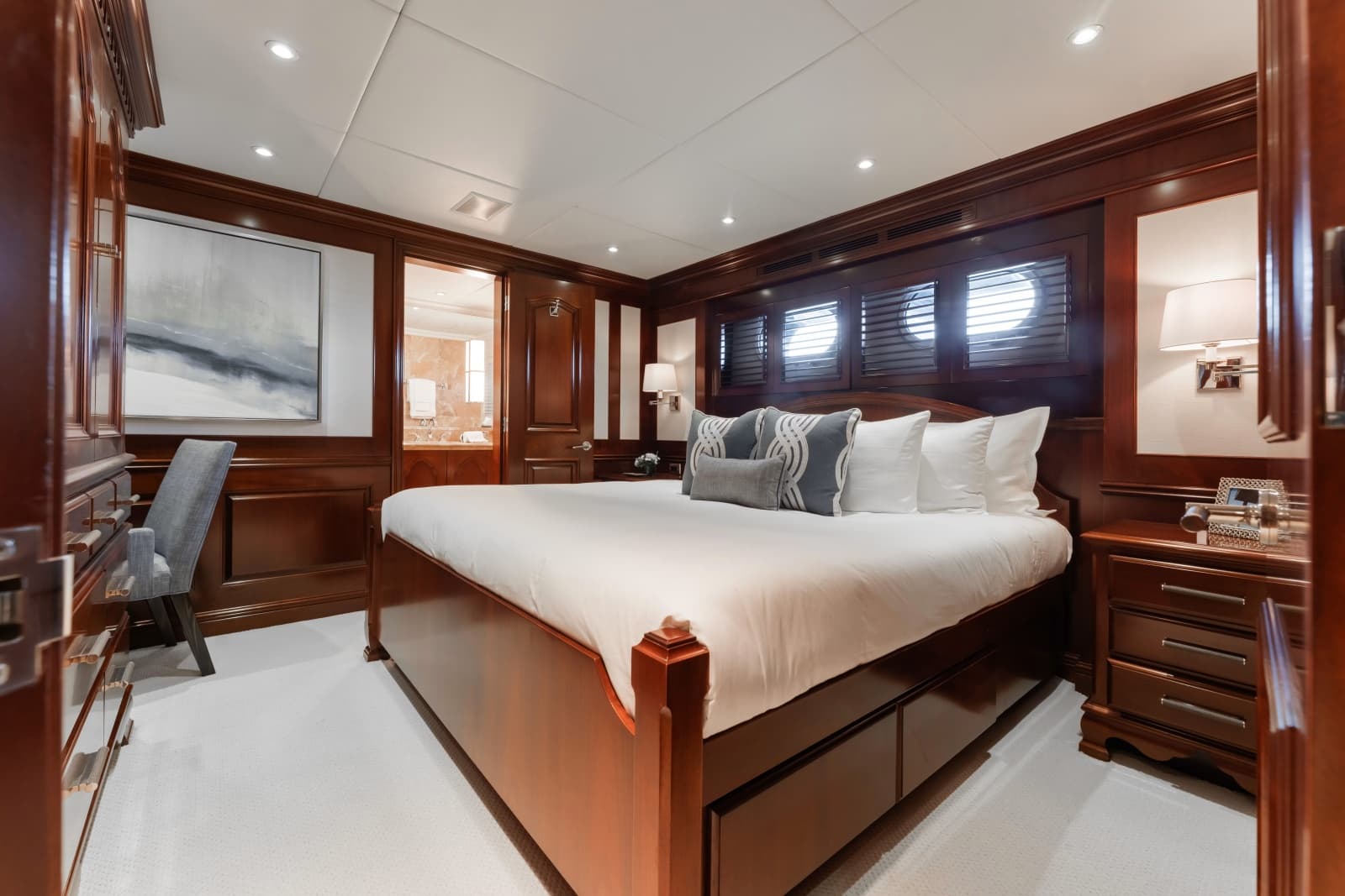2004 Trinity Yachts 