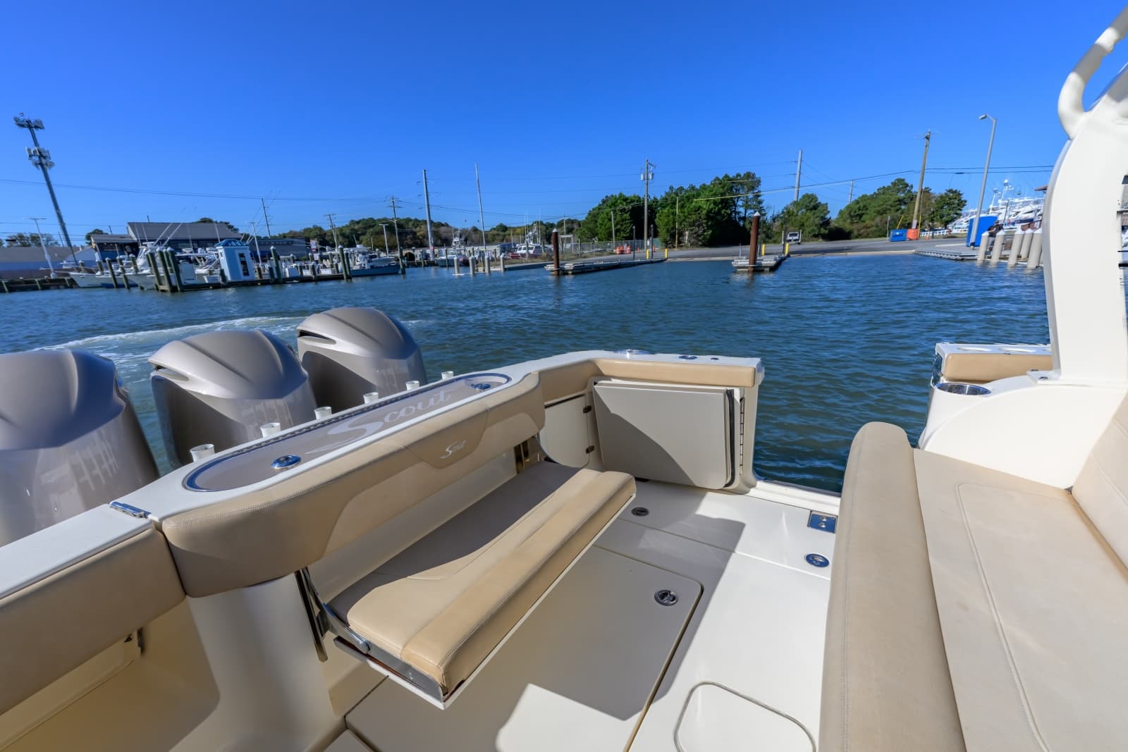 2018 Scout 355 LXF