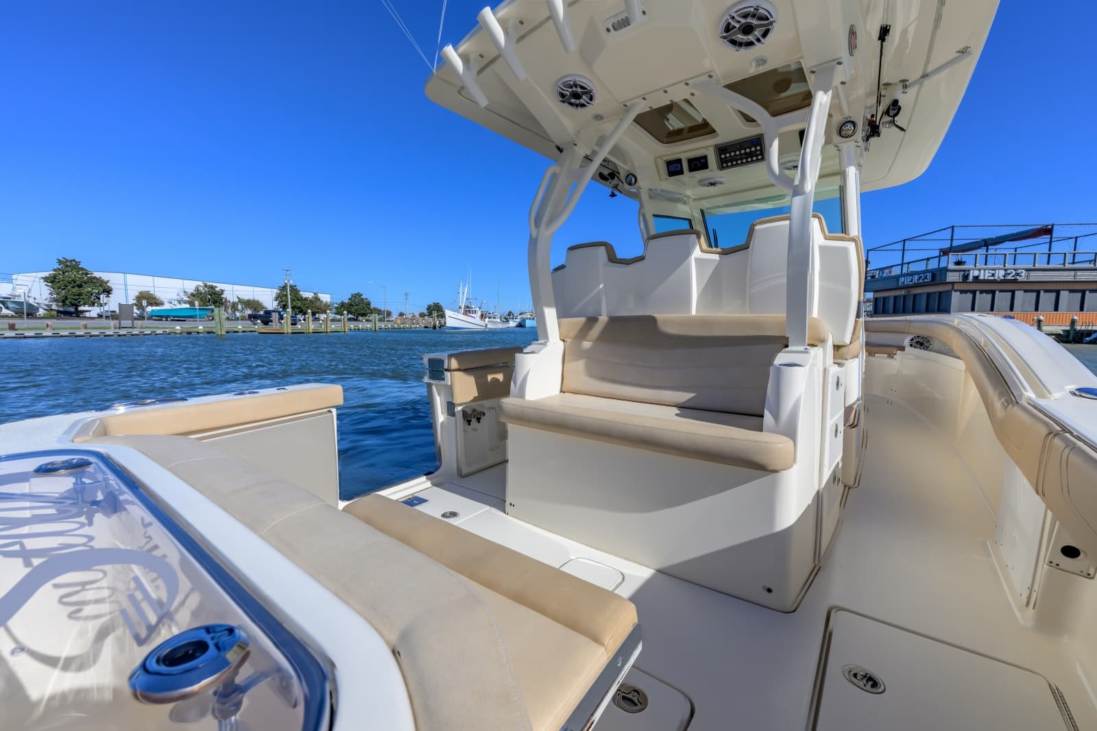 2018 Scout 355 LXF