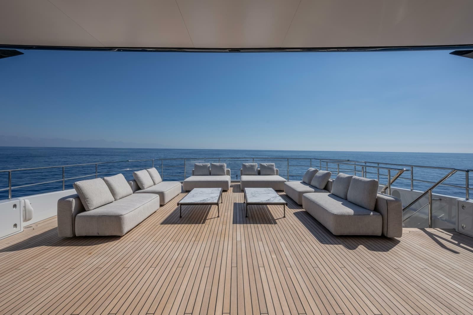 Sundeck Seating